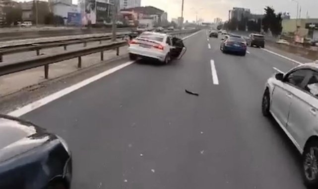 Düğün konvoyunda kaza