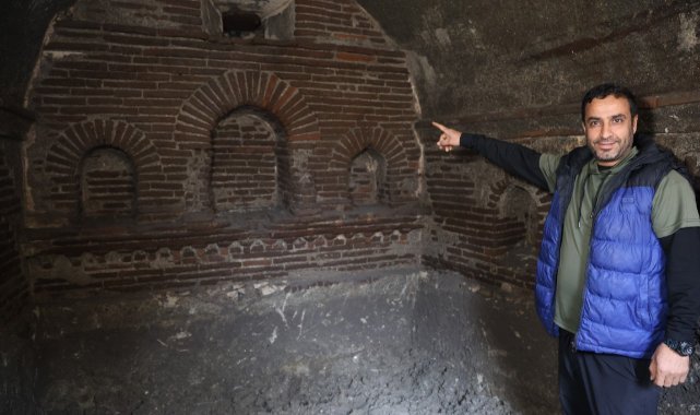 Enkazın kaldırılmasıyla binaların altında ortaya çıkan yapı merak uyandırdı