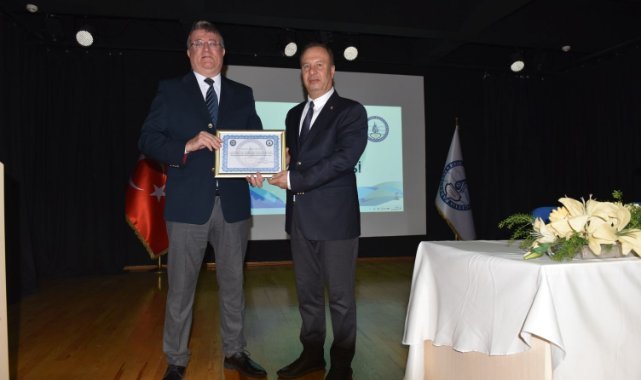 EÜ’de “Öğretmen Atatürk ve Günümüzde Önemi” konferansı düzenlendi