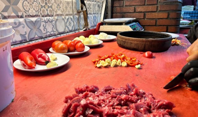 Gastronomi şehri Hatay’ın tescilli lezzeti Belen tava lezzetiyle damak çatlatıyor