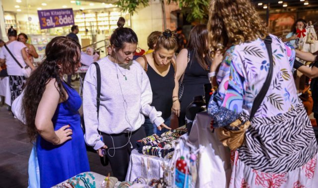 ‘Gece Pazarı’ ile kadınların el emeği kazanca dönüştü