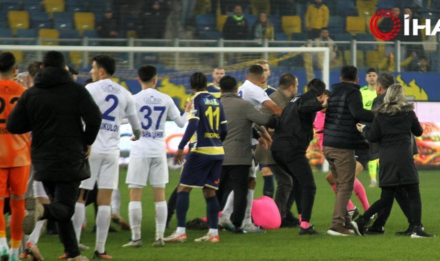 Hakem Halil Umut Meler'e yumruklu saldırıda karar