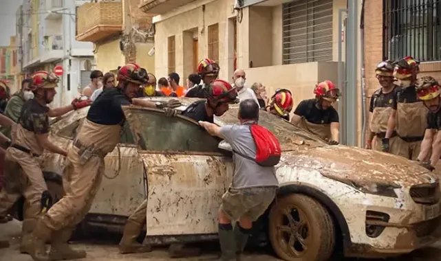 İspanya'da halkın istifa çağrısını hükümet reddetti