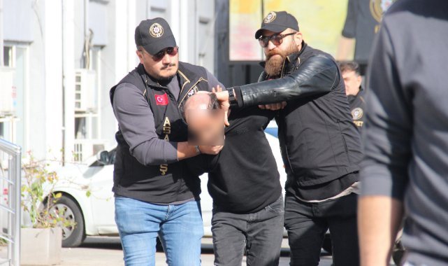 İzmir’de 3 polisin yaralandığı silahlı saldırıda gözaltına alınan 6 şüpheli adliyeye sevk edildi