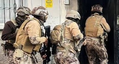 İzmir merkezli terör operasyonunda 4 gözaltı