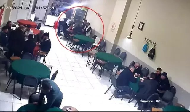 Kahvehanede oyun oynayan kişi pompalı tüfekle vuruldu