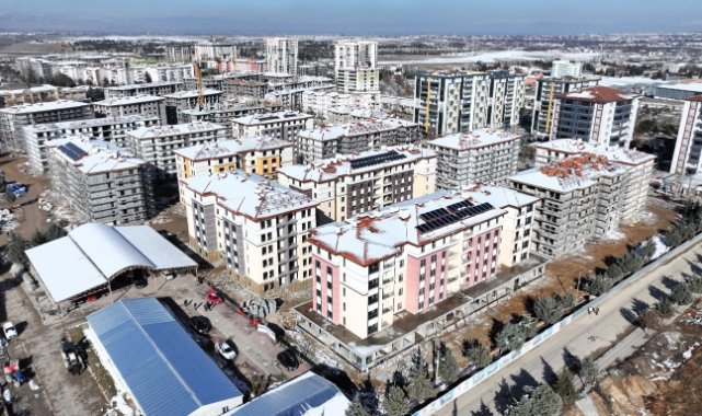 Malatya’da depremin izleri siliniyor