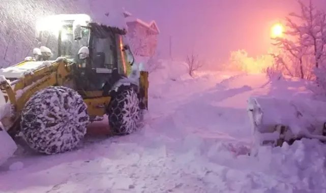 Ordu’da karda mahsur kalan 4 kişi için kurtarma çalışması başlatıldı