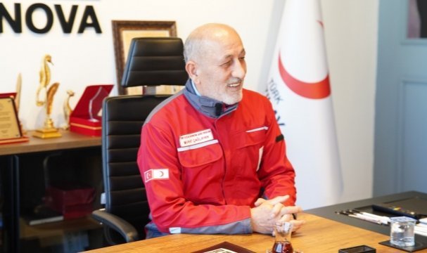 Türk Kızılay Bornova Şubesi İhtiyaç Sahiplerinin Yanında