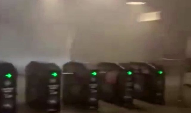 Yenikapı metro istasyonunda yürüyen merdiven yandı, büyük panik yaşandı