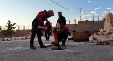 AFAD'dan Sednaya Hapishanesi'nde arama kurtarma çalışması