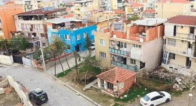 Bayraklı halkı kentsel dönüşüm için çözüm bekliyor