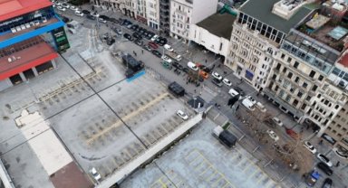 Beyoğlu’ndaki çatlayan kolanları nedeniyle boşaltılan İSPARK havadan görüntülendi