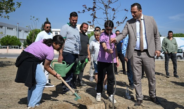 Bornova Belediyesi ve gençlerden doğaya vefa projesi