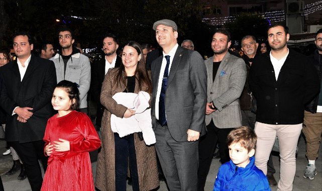 Bornova Küçük Park’ta Yeni Yıl coşkusu