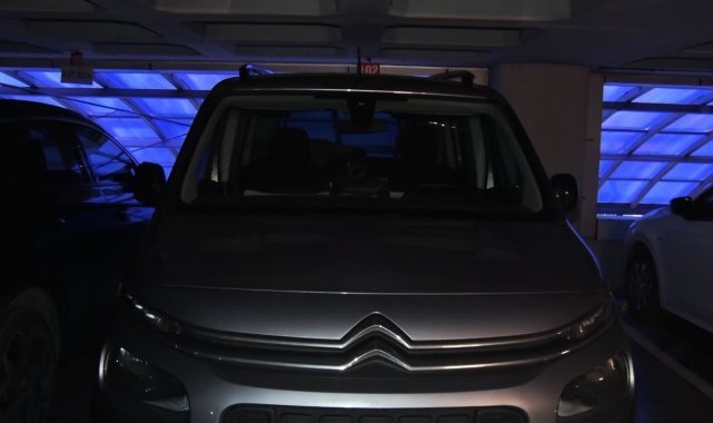 Citroen ön camı 4 ayda getiremedi