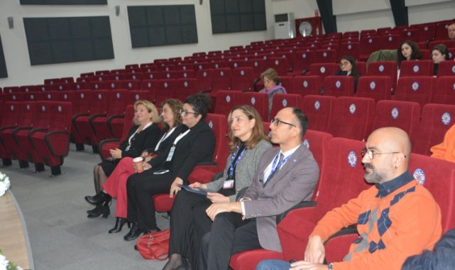 EÜ’de “Uluslararası Yaşlanmanın Bilimsel Sırları ve İnovatif Yaklaşımlar Sempozyumu” düzenlendi
