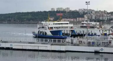Gökçeada ve Bozcaada’ya feribot seferlerine fırtına engeli