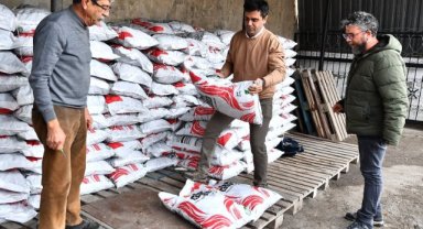 İzmir Büyükşehir Belediyesi ekipleri hava kalitesi için denetimde