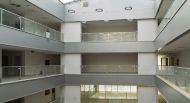 İzmir Büyükşehir Belediyesi'nin ek hizmet binası yakında hizmete girecek