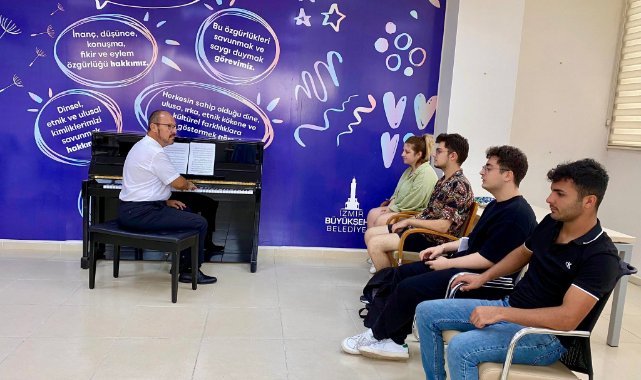 İzmir Büyükşehir Belediyesi yetenekli gençleri konservatuvar sınavlarına hazırlıyor