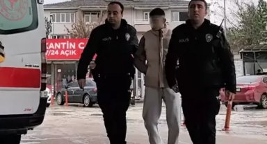 Kendisine küfrettiğini öne sürdüğü babasını 6 yerinden bıçaklayıp, 112’yi aradı