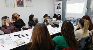 Konak'ta olumlu ebeveynlik için öğretmenlere özel eğitim