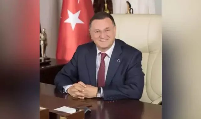 Lütfü Savaş, CHP'den ihraç edildi