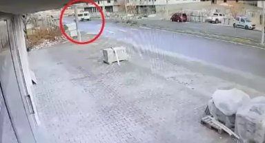 Minibüsün çarptığı Hatice öğretmen öldü