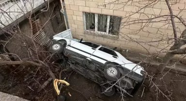 Otomobil bahçeye uçtu: 3 yaralı