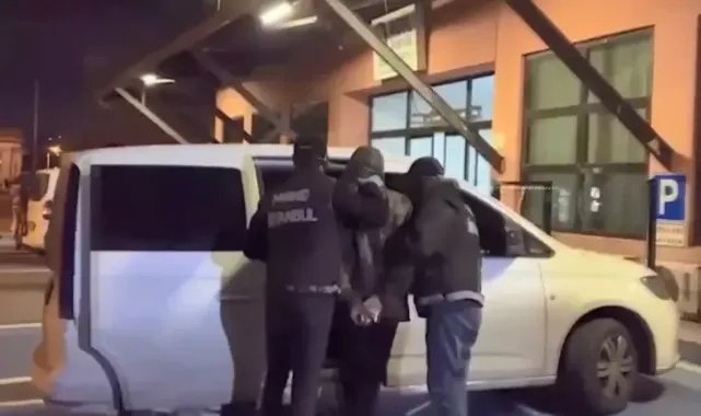 Rapçi 'Sansar Salvo' tutuklandı
