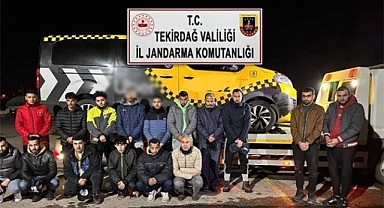 Tekirdağ'da göçmen kaçakçılığı: 14 göçmen ve 2 organizatör yakalandı