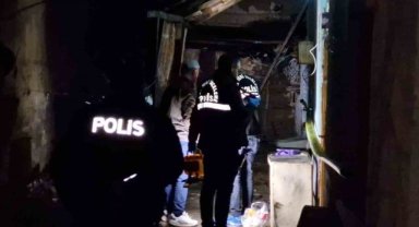 Tire’de liseli kızlar arasında çıkan bıçaklı kavgada 2 öğrenci ağır yaralandı