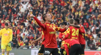 Trendyol Süper Lig: Göztepe: 3 - Çaykur Rizespor: 0