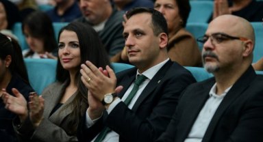 Türkülerle Barış: İzmir Barosu’ndan unutulmaz gece