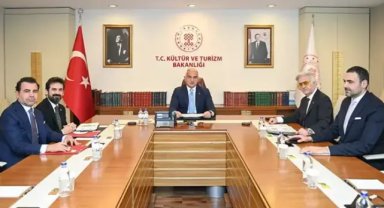 Bakan Ersoy: 2024'te Devlet Tiyatroları 2 milyondan fazla sanatseveri ağırladı