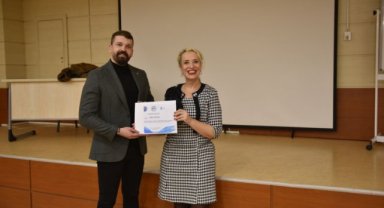 Berk Yurtçu, Egeli genç iletişimcilerle bir araya geldi