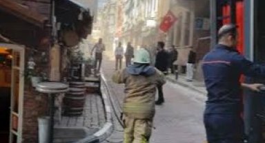 Beşiktaş'ta iş yerinde yangın