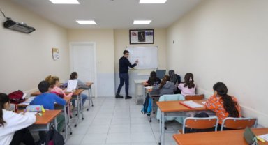 Buca Belediyesi Aziz Nesin Eğitim Merkezi'ne veli ve kursiyerlerden tam not