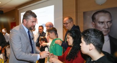 Buca’da üniversitelilere de diyabet ölçüm sensörü dağıtılacak