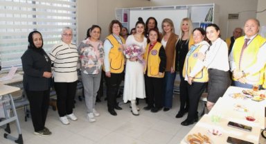 Çiğli Belediyesi'nden Kadınlara Eğitim Desteği: Okuma Yazma Kursu