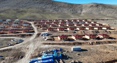 Deprem bölgesi Malatya’da 2 ayda 60 afet konutu inşa edildi