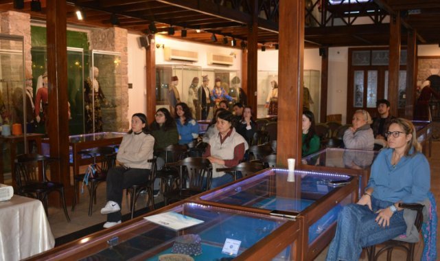 “EÜ Etnografya Müzesi Envanterindeki Dokumalarda Görülen Motifler" anlatıldı