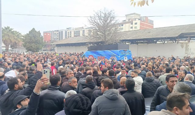 İzmir'de maaş krizi: Binlerce işçi iş bıraktı