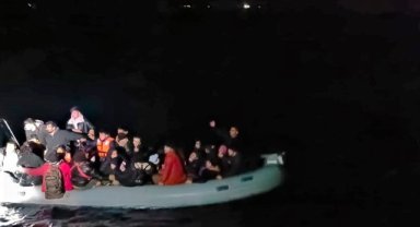 İzmir’de Sahil Güvenlik’ten göçmen mesaisi: Karada yakaladı, denizden kurtardı