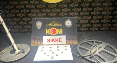 İzmir'de tarihi eser kaçakçısının evine baskın