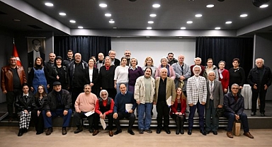 Kent Söyleşileri Büyük Usta ile başladı: Nazım Hikmet'in Şiirleri Bornova'da yankılandı