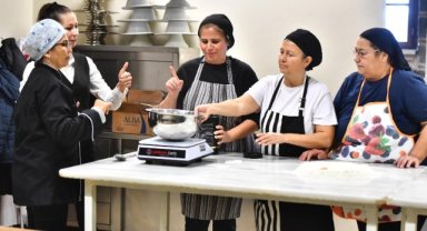 Meslek Fabrikası’nda işitme engellilere yönelik pastacılık kursu açıldı