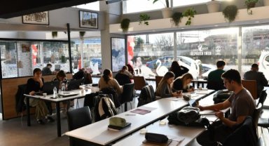 Öğrencilerin Yeni Gözdesi: Özge Polat Kent Kitaplığı