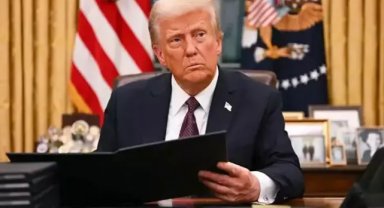 ABD Başkanı Trump: Plastiğe geri dönüyoruz